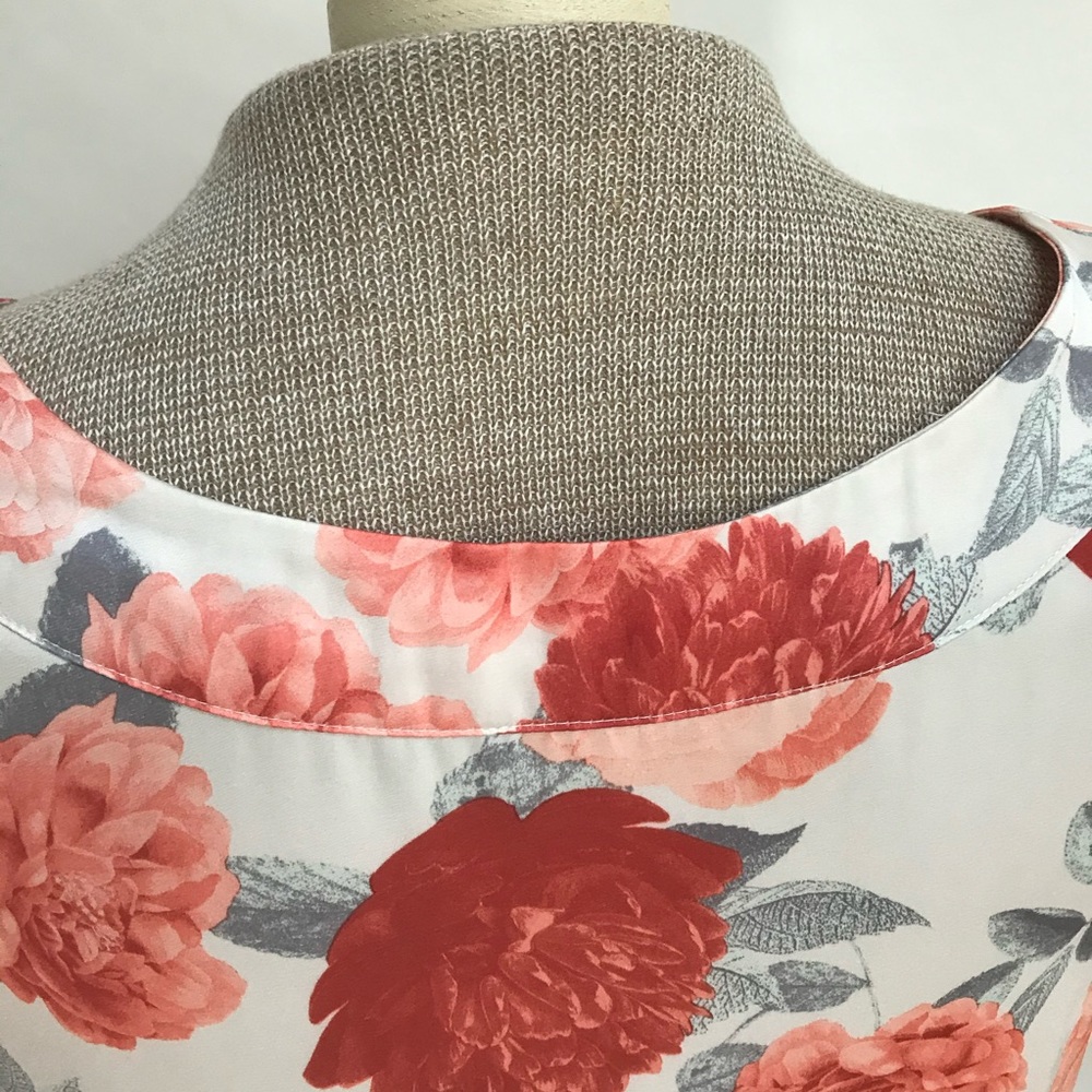 H&M Dress Floral Sleeveless Women’s size 8 - Picture 4 of 8